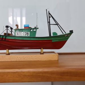 Shrimp Trawler Model - PSM0018