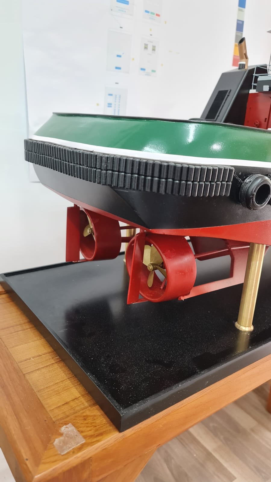 Portsmouth New Tugboat Model - PSM0035 - Image 15