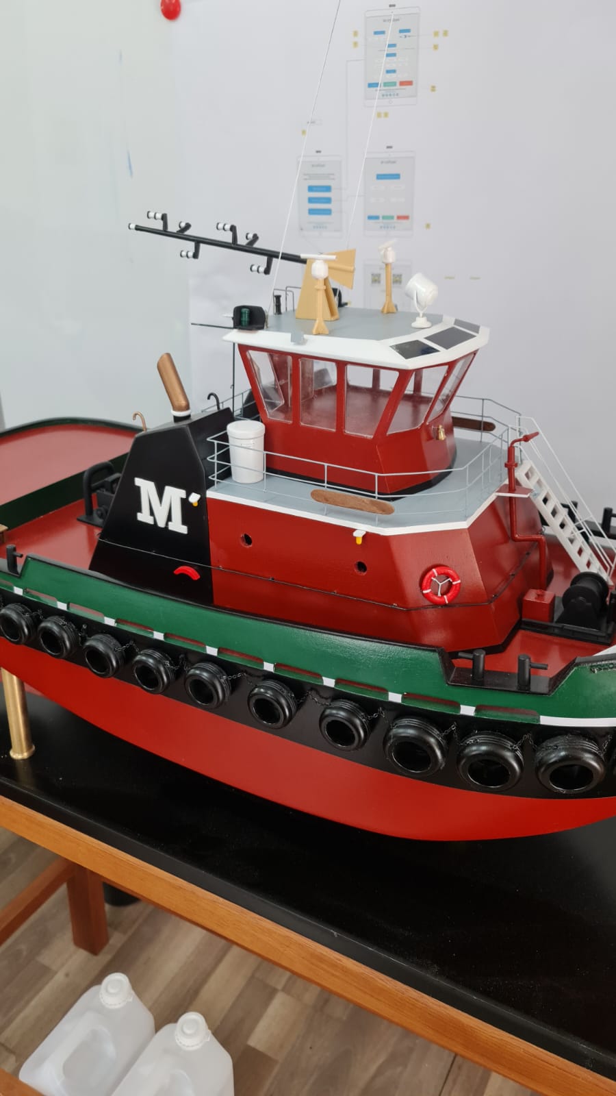 Portsmouth New Tugboat Model - PSM0035 - Image 8