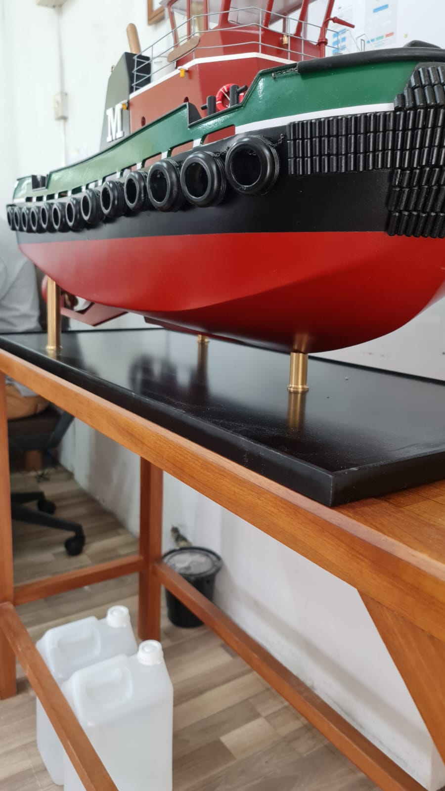 Portsmouth New Tugboat Model - PSM0035 - Image 10